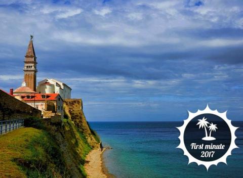 Dovolenkujte túto sezónu v najkrajšom meste slovinskej riviéry, v stredovekom Pirane! Pobyt s polpenziou v hoteli so súkromnou plážou. 