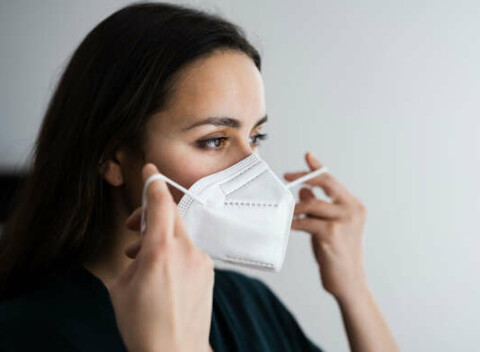 Respirátor FFP2, detské rúška alebo farebné jednorázové rúška, vyrobené v Českej republike.