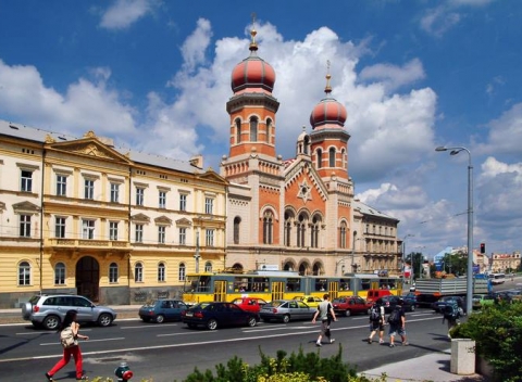 Navštívte víkendovú Plzeň s kvalitným a štýlovým ubytovaním oproti svetoznámemu pivovaru Pilsner Urquell v 4* angelo by Vienna House.