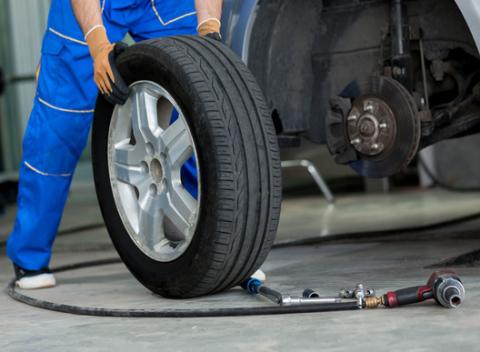 Prichádza čas na výmenu pneumatík! Kompletné prezutie pneumatík aj s vyvážením kolies od profesionálov v Pro-Tech service.