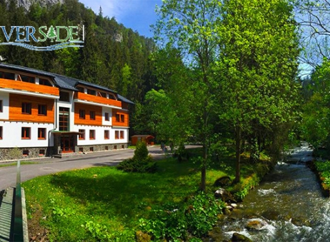 Jarná turistika alebo oddych v novom rezorte RiverSide Jasná, ideálne pre rodiny s deťmi.