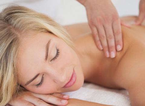 Doprajte si oddych a pár vzácnych chvíľ pre seba pri jednej z troch masáží v ExpresMas. Vaše boľavé telo sa vám zaručene poďakuje.