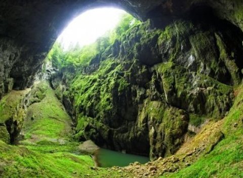 Parádny pobyt na Južnej Morave neďaleko Brna pri známej priepasti Macocha. Ubytovanie v modernom penzióne U Zajíčků s polpenziou.