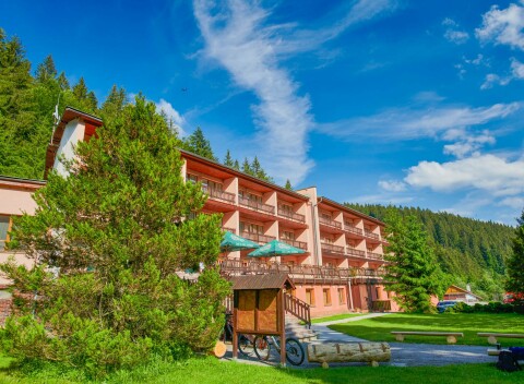 Javorníky v Hoteli Podjavorník s polpenziou, vstupom do wellness, procedúrami a balíčkom zliav.