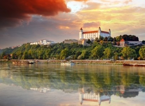 Užite si slovenskú metropolu s ubytovaním v hoteli Viktor***, s bohatými raňajkami a len 5 minút od historického centra Bratislavy. 