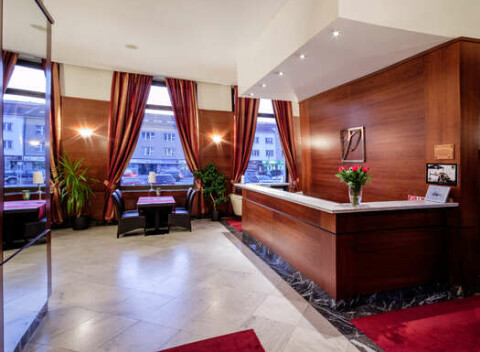 Klimatizovaný apartmán s raňajkami v hoteli Poľana*** len 100 m od Zvolenského zámku.