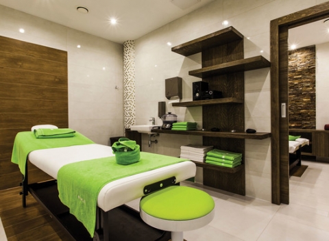 Neobmedzený vstup do wellness v 3Ple centrum Optima. Sauny, jacuzzi či tepidárium ulahodia vašej uponáhľanej mysli a ubolenému telu.