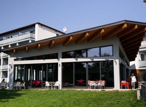 Príďte si odpočinúť k Oravskej priehrade do Hotela Prístav - raňajky v cene.