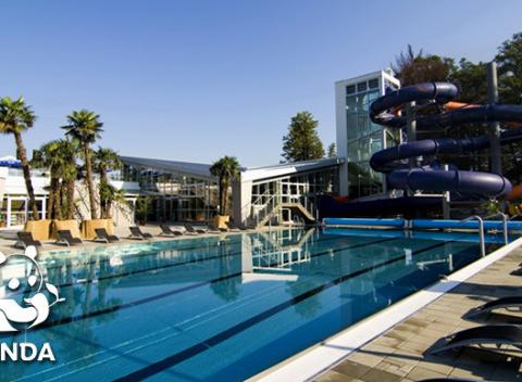 Jarná či letná dovolenka v kúpeľnom meste Turčianske Teplice. Pobyt s polpenziou a vstupom do aquaparku v penzióne Panda. 