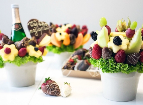 Zdravé ovocné kytice alebo ovocná bonboniéra. ...a nielen zdravé, ale aj krásne a chutné!  