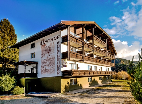 Dovolenka v Alpenhoteli Ozon Wolfgruber*** v rakúskych Alpách s wellness, fitness a polpenziou. 