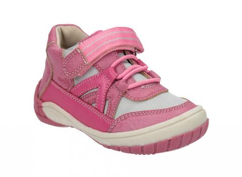 Dievčenské členkové topánky v ružovej farbe sú ideálne pre tie najmenšie princezné.