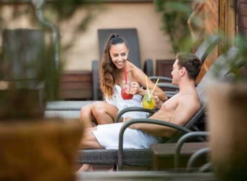 Komfortný pobyt v pražskom Wellness Hoteli STEP**** s raňajkami a vstupom do vodno - saunového sveta.