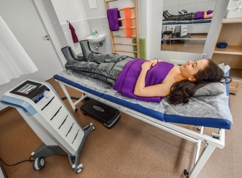 Zbavte tela toxínov pomocou prístrojovej lymfodrenáže v novom rehabilitačnom zariadení Bioreštart.