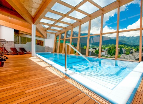 Bohinj Eco Hotel ****superior s aquaparkom, wellness aj saunovým svetom + polpenzia.