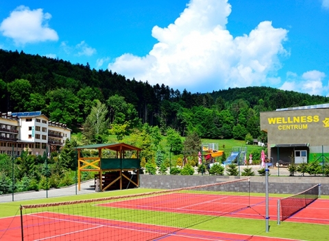 Relax v útulnom 3* hoteli Javorná v prekrásnej prírode pohoria Čergov s bazénom, wellness, raňajkami.