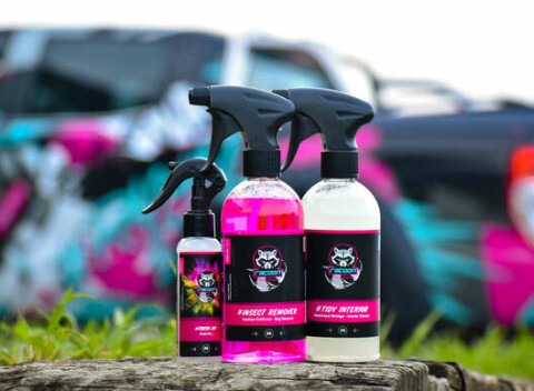 Stačí málo, aby vaše auto zažiarilo - balíček profesionálnej nemeckej autokozmetiky Racoon.
