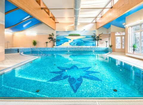 Karlove Vary v Interhoteli Central ****: relaxačný pobyt s wellness, 3 procedúrami a polpenziou.