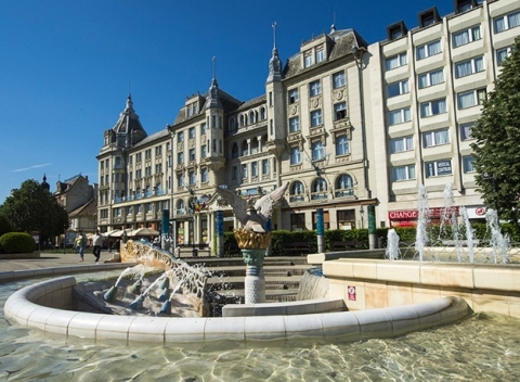 Oddych v maďarskom Debrecíne v Grand Hoteli Aranybika*** s raňajkami a vstupom do kúpeľov.