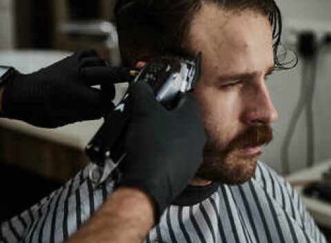 Pánsky strih, holenie britvou, Kombo či Golden package v The Razors BarberShop na Radlinského.