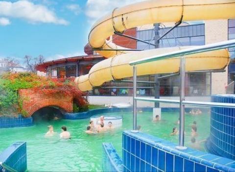 Dovolenka v kúpeľnom meste Györ s ubytovaním v penzióne, saunou, vstupom do kúpeľov a polpenziou.