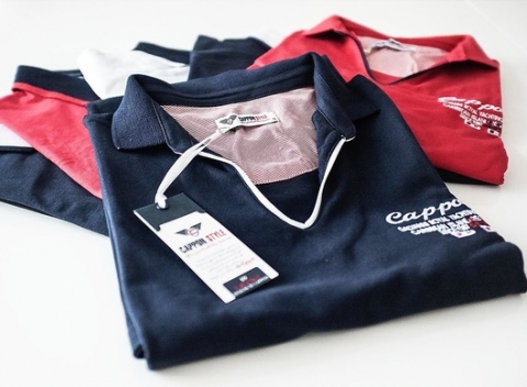 Dámske šaty alebo polokošele značky CAPPON. Na výber z rôznych farieb a veľkostí.