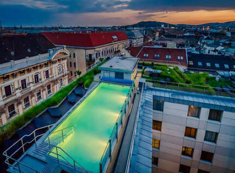 Pôsobivý hotel Continental**** v historickom centre Budapešti s jedinečným strešným wellness.
