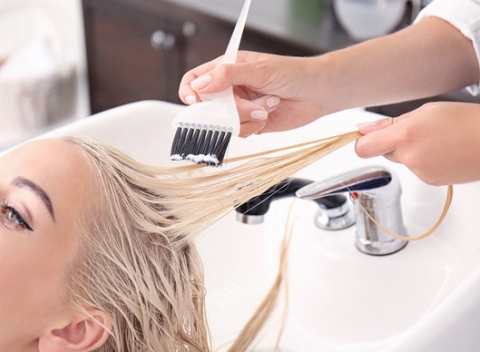 Regeneračné balíčky pre vašu korunu krásy v salóne SexyLady Style & Cosmetics.