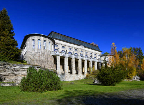 Kúpele Vyšné Ružbachy na liečebný pobyt s plnou penziou, kúpaním a procedúrami.