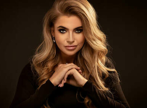 Krása a pôvab hýbu svetom! Poukážka na všetky kadernícke služby v Salóne IX.