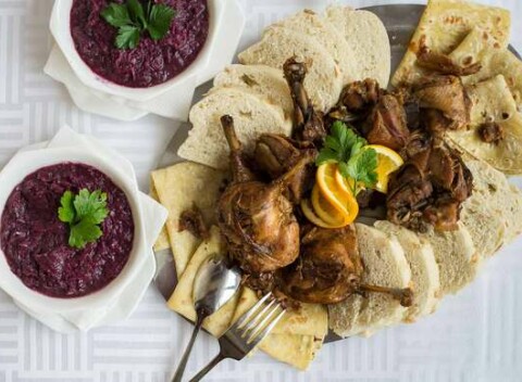 Pečená kačica pre 4 v Oáze pri Draždiaku. Zoberte priateľov na skvelú večeru s nádherným výhľadom.