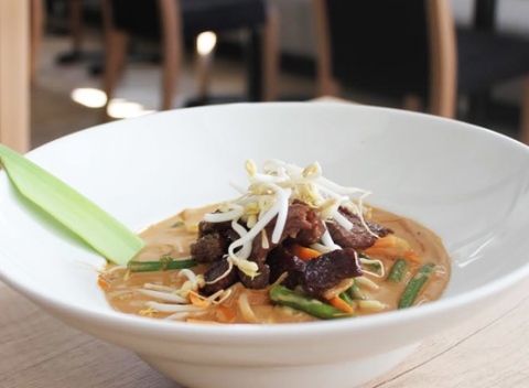 Thajské 450 g menu pre 2 osoby – na výber 10 rôznych jedál v Lychee restaurant.