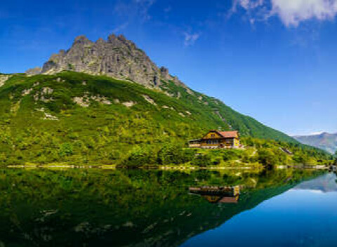Rodinná dovolenka pod majestátnymi štítmi Tatier s polpenziou a saunou v hoteli Autis***.