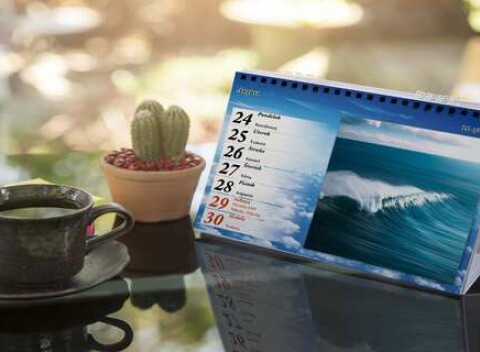 Nástenné alebo stolové fotokalendáre 2022 od Tarawera Design.