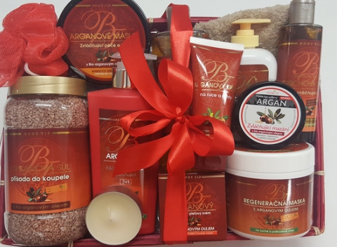 Darčekové sety s arganovým olejom, kozím mliekom alebo levanduľovým olejom.
