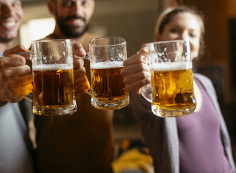 Poctivé remeselné pivo Simeon z Piešťan alebo prehliadka pivovaru a pivné balíčky.