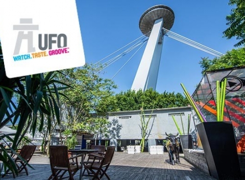 Skvelý tip na horúce letné dni! Vyhliadka z UFO a drink na Pláži pod UFOm.