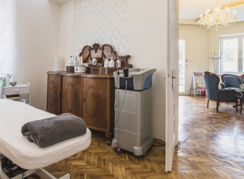 Zbavte sa tuku a celulitídy s vysokoúčinným Lipolaserom. Vytúžená postava už za 17 dní.