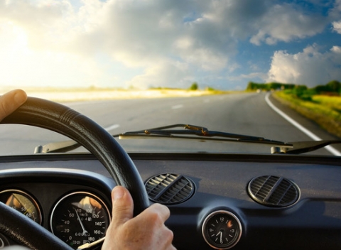 Kompletná dezinfekcia a kompletné čistenie interiéru vášho vozidla ozónom.