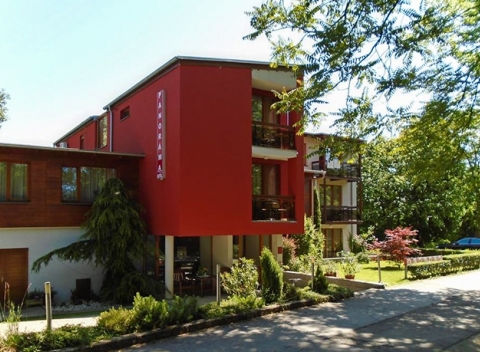 Komfortný hotel Panoráma***+ s úžasným výhľadom neďaleko centra Piešťan.