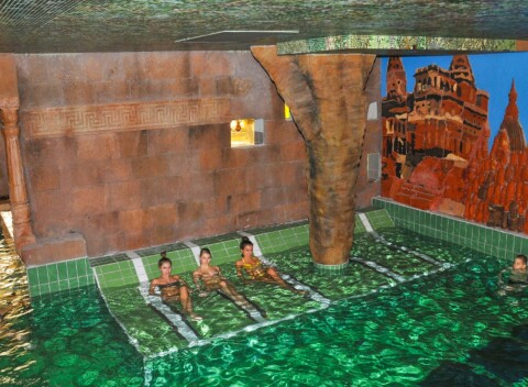 Hajdúszoboszló v Hoteli Négy Évszak Superior *** so vstupom do kúpeľov, wellness a polpenziou.