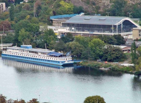 Romantická dovolenka na vlnách Vltavy, ubytovanie s raňajkami v boteli Racek ***.