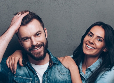 Dámsky, pánsky strih s relaxačnou masážou alebo luxusný zábal s čiernym kaviárom.