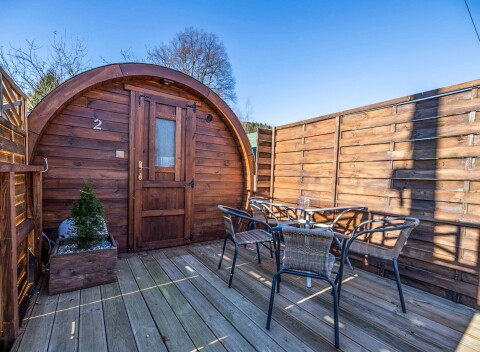 Jeseníky štýlovo v bytovom sude v Penzióne Stonožka s wellness a polpenziou + dieťa zadarma.