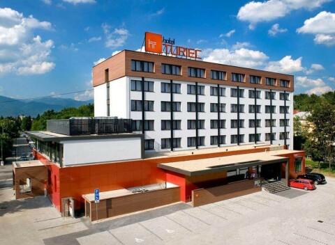 Priamo v srdci Turca vás privíta utúlny 4*Hotel Turiec s raňajkami v cene.
