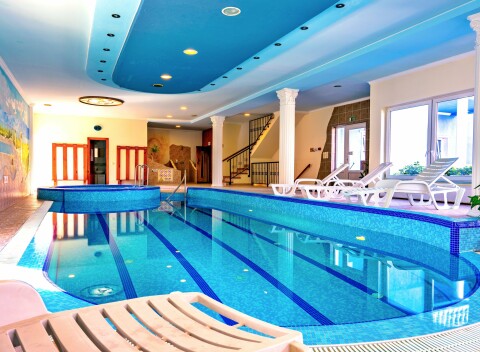 Maďarsko len 500 m od jazera Hévíz v Blue Villa Apartmans s neobmedzeným wellness, kávou a polpenziou.