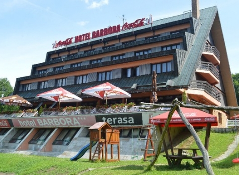 Hotel Barbora v centre Špindlerovho Mlyna pre dvoch s polpenziou a privátnym wellness.