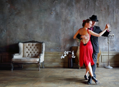 Tanečné kurzy pre mládež a dospelých v Tanečnej Škole Jagermajster.