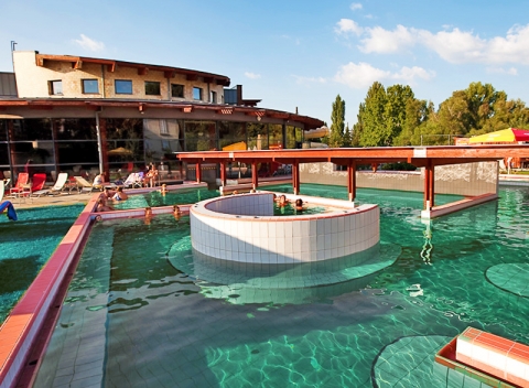 Relax v Győri v rodinnom penzióne so saunou + vstup do termálnych kúpeľov.