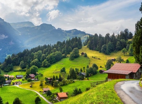 Leto v rakúskych Alpách s polpenziou, wellness a ubytovaním v penzióne s česky hovoriacimi majiteľmi.